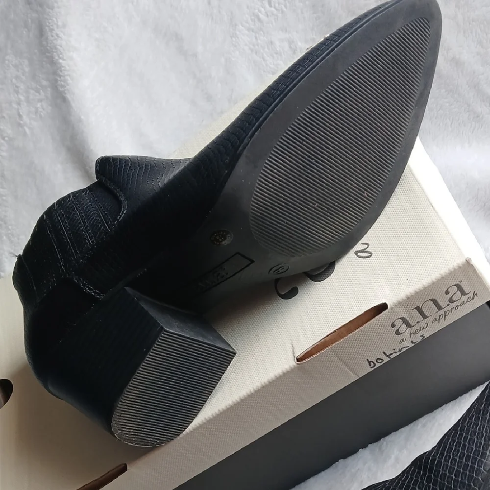 a.n.a Black Snake-Pattern Ankle Booties - Picture 4 of 5